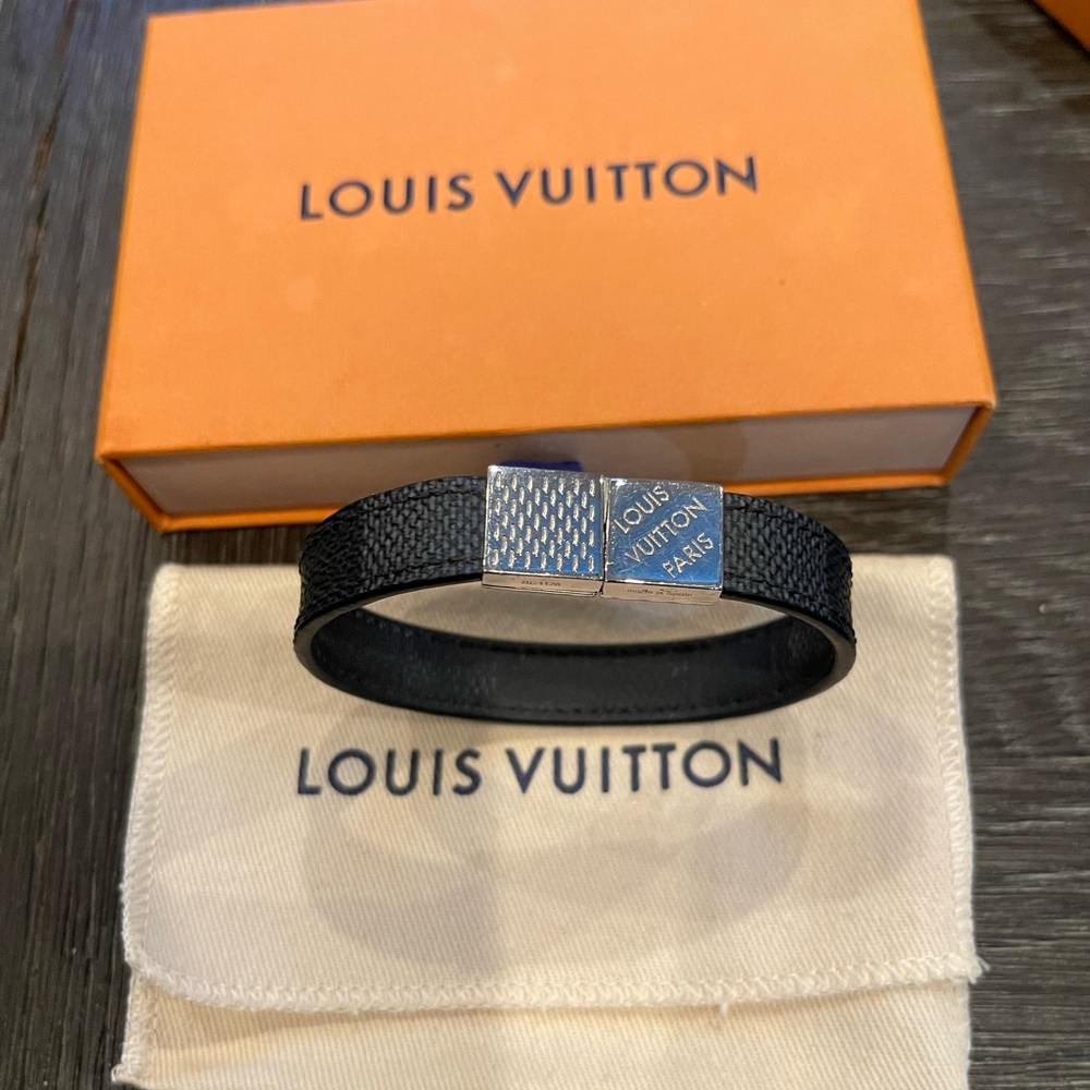 Louis Vuitton Men’s Black Damier Graphite Canvas Check It Bracelet